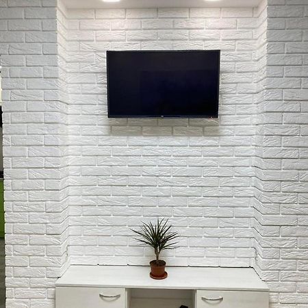 Suite Mira Avenue Center Двухкомнатная Квартира В Центре Возле Тц Цум Tschernihiw Exterior foto
